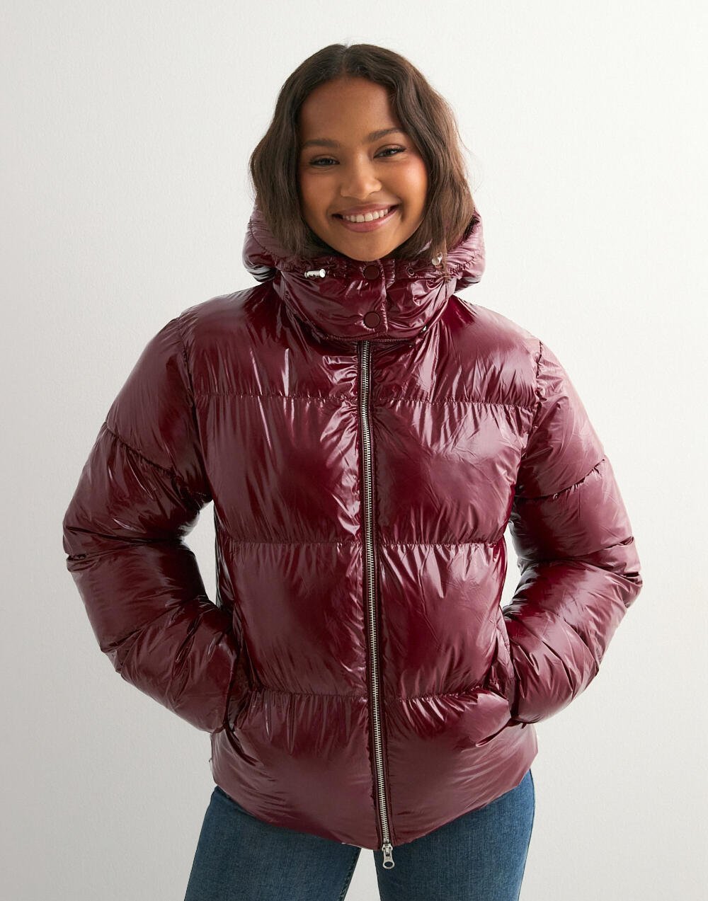 Shiné Bordeaux Puffer Jacke - Velnoir Fashion