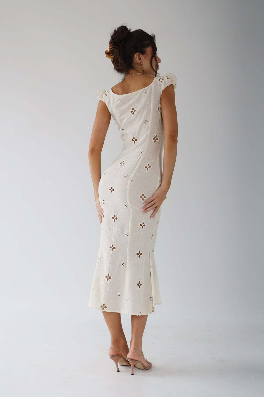 Velnoir™ Isola Linen - Blend Dress - Velnoir™