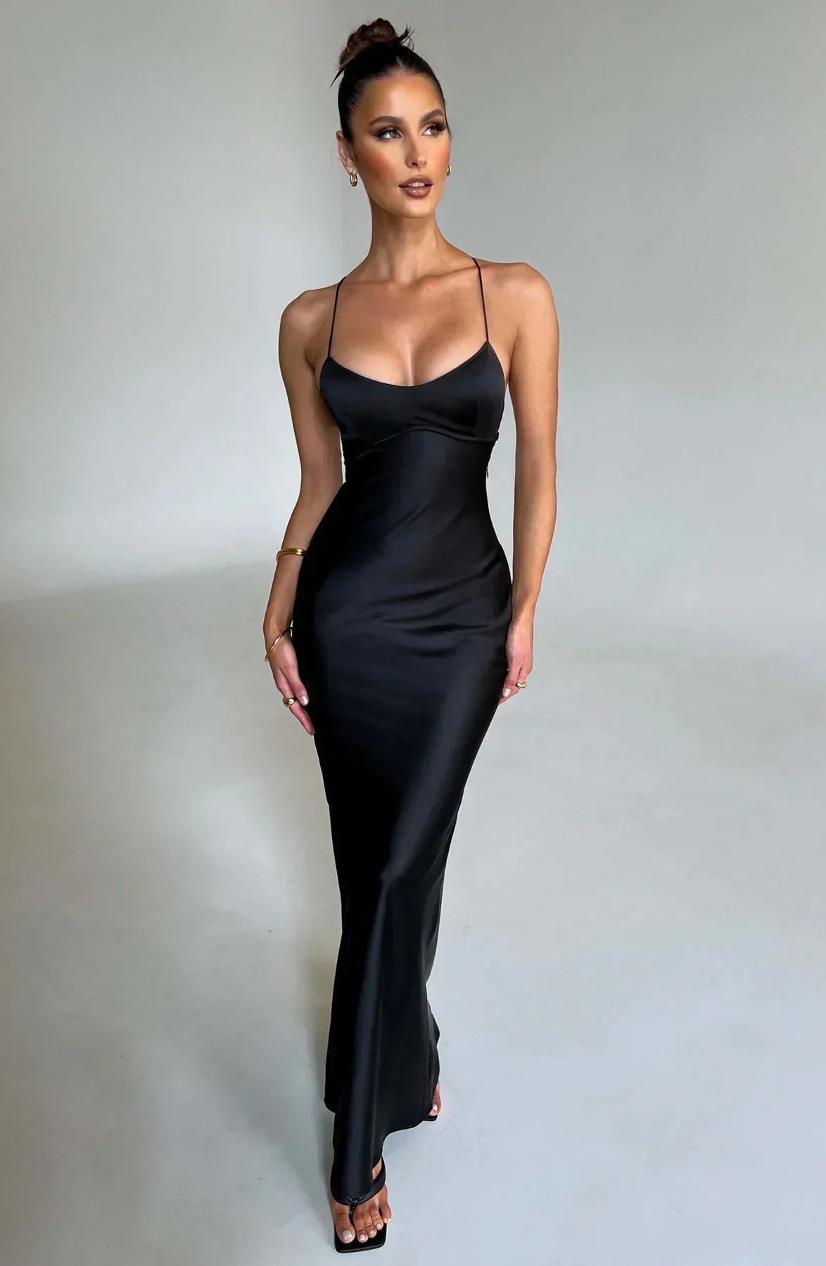 Velnoir™ L'Allure Saphire Maxi Dress - Velnoir™