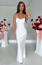 Velnoir™ L'Allure Saphire Maxi Dress - Velnoir™