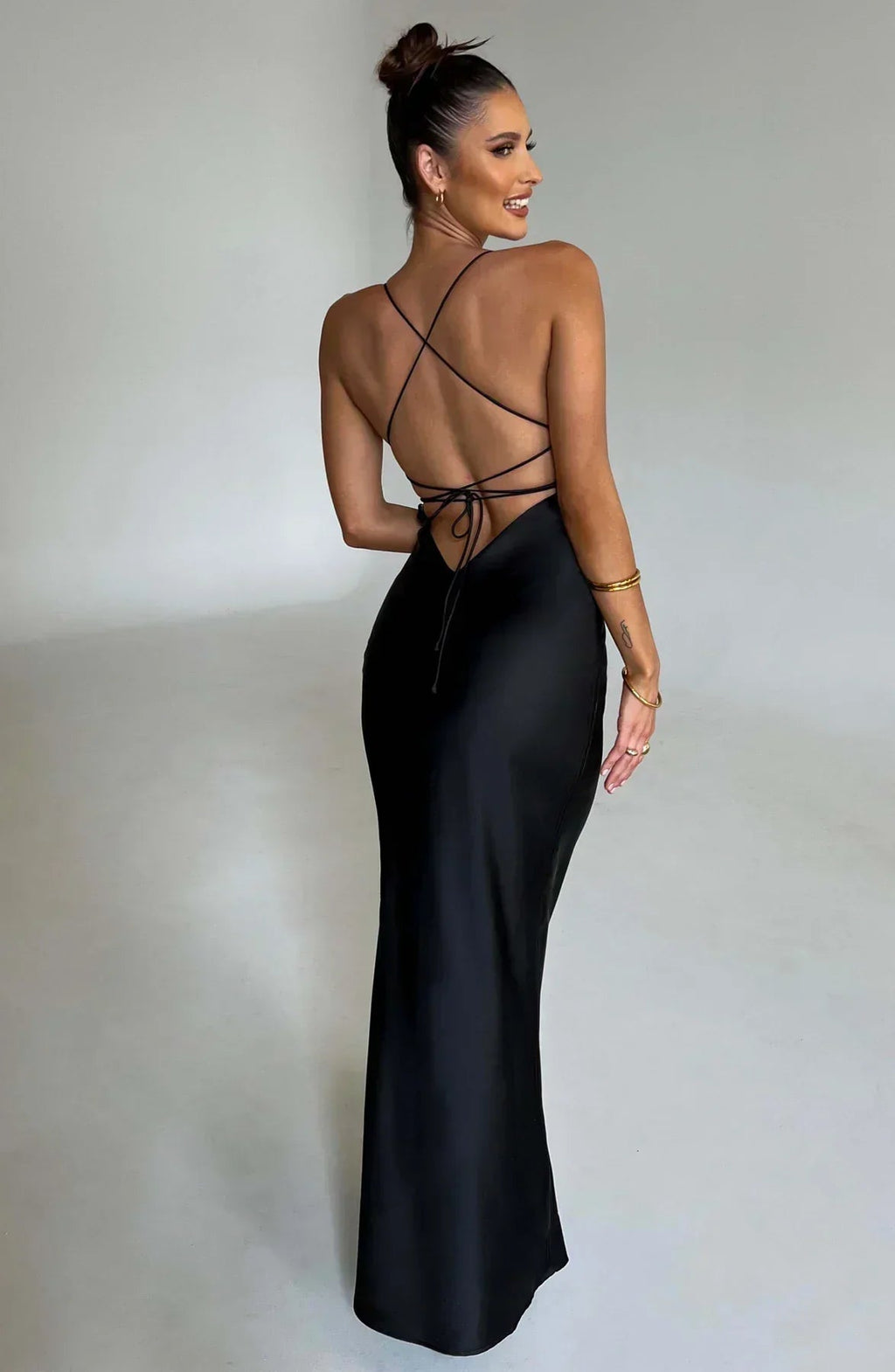 Velnoir™ L'Allure Saphire Maxi Dress - Velnoir™